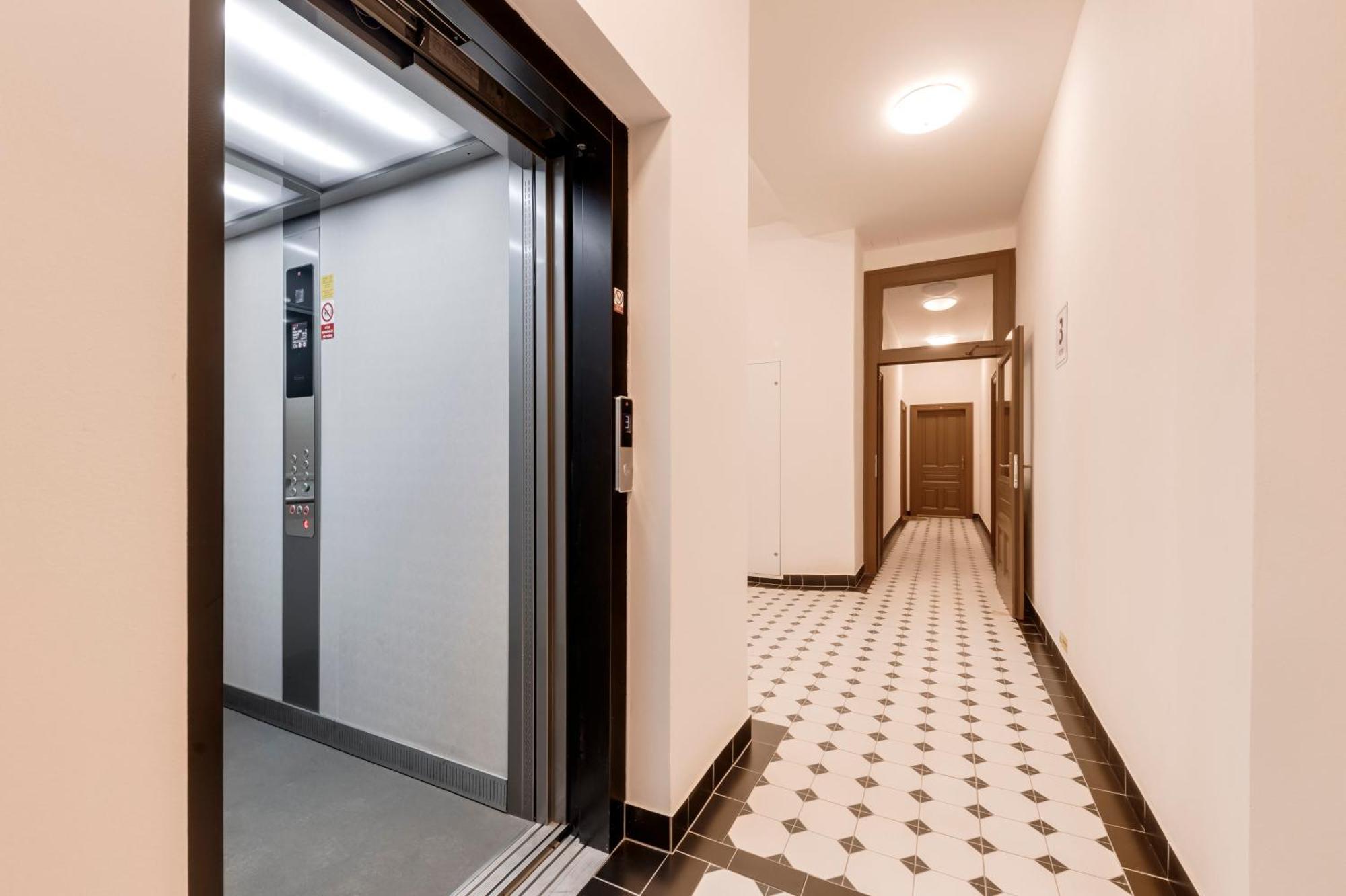 New Town Oases Apartment Prague Exterior photo